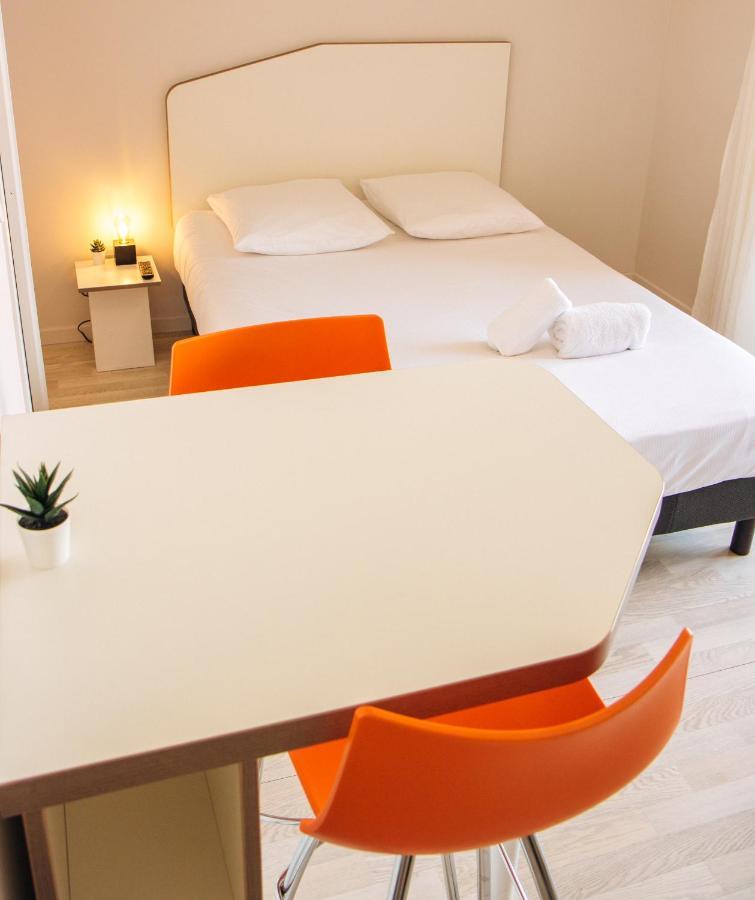 Twenty Business Flats Nimes Trigone Lejlighedshotel Eksteriør billede